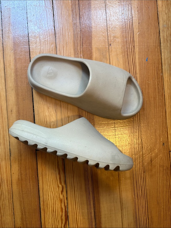 Yeezy Other - Yeezy Slides in Light Beige